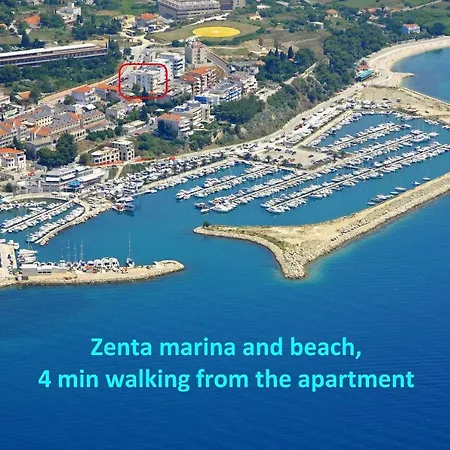 Zenta With Terrace And Sea View, 4 Min Walk To The スプリト
