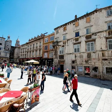 Zenta With Terrace And Sea View, 4 Min Walk To The 스플리트