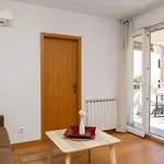 Zenta With Terrace And Sea View, 4 Min Walk To The * Split