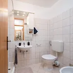 Apartment Zenta With Terrace And Sea View, 4 Min Walk To The Split