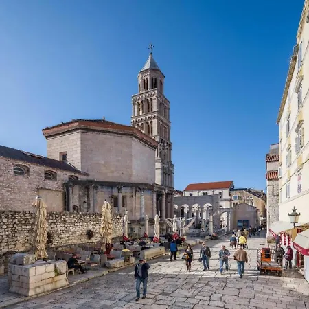 Appartamento Zenta With Terrace And Sea View, 4 Min Walk To The Spalato